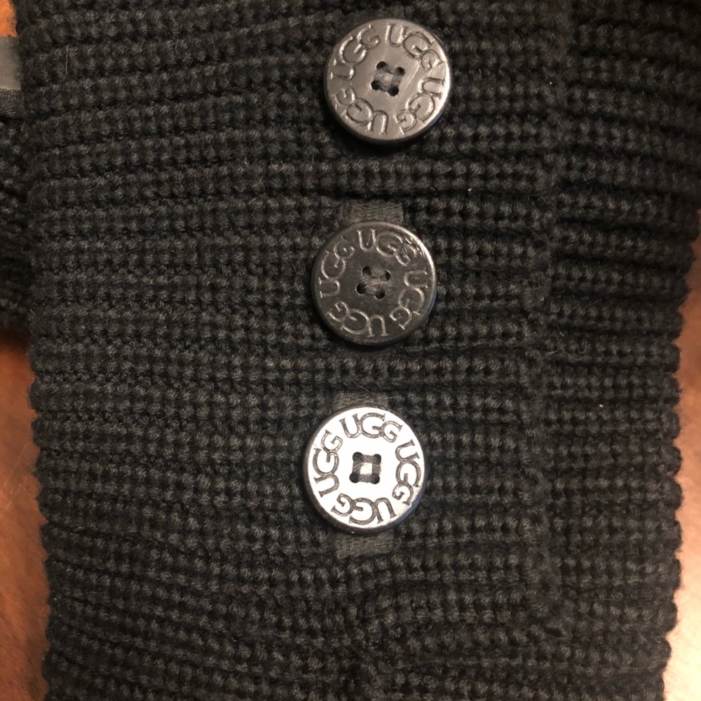 Ugg Boots - Black sweater type size 8